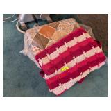 QUILT AND KNITTED BLANKET