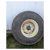 CARLISLE FARM IMPLEMENT TIRE AND RIM