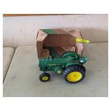 JOHN DEERE MODEL R TRACTOR - COLLECTORS EDITION