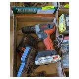 BLACK & DECKER DRILL WITH 2 BATTERIES & CHARGER