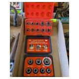 CRAFTSMAN BOLT EXTRACTOR SET & SUPER SOCKET SET