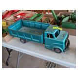 MARX ANTIQUE METAL DUMP TRUCK TOY