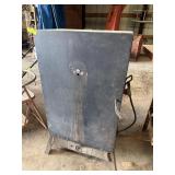 LARGE PROPANE SMOKER