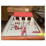 VINTAGE TOY HOG BARN