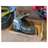 BAUER AIR 90 ICE SKATES