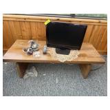 21IN TOSHIBA TV WITH STAND AND GLASS
