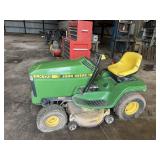 JOHN DEERE LX173 LAWN TRACTOR