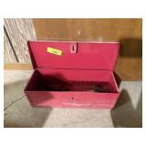 RED TRACTOR TOOLBOX WITH 2 HAMMERS