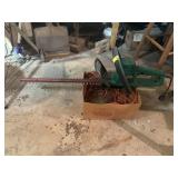 ELECTRIC HEDGE TRIMMER WITH EXTENSION CORD