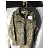 Camouflage mossy Oak shirt made in the USA size