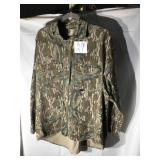 Mossi Oak brand camouflage shirt size 2 XL