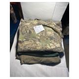 6 2XL shirts