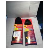 Heated shoe inserts