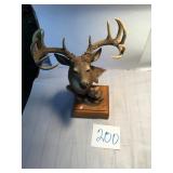 Deerhead figure
