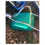 Wheel barrel