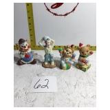 4 Figurines