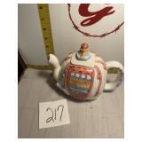 Tea pot