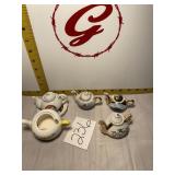 5 small tea pots