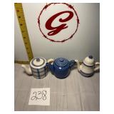 3 tea pots