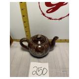 Tea pot