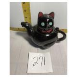 Cat tea pot