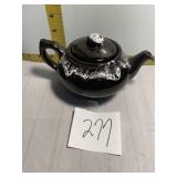 Tea pot