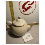 Tea pot