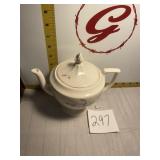 Tea pot