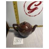 Tea pot