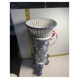 Blue and white vacie
