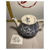 Blue and white tea pot
