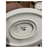 Miscellaneous flower dishes they look the same
