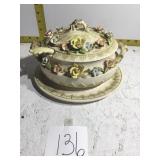 Decorative gravy bowls platters with ladel