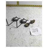 Two music holders and two miscellaneous pieces