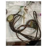 Three bolo