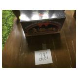 set of 3 porclain figures