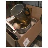 Box of miscellaneous items