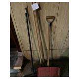 snow shovel