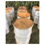 5 barrels with lids