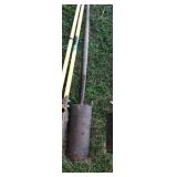 Long handle spade