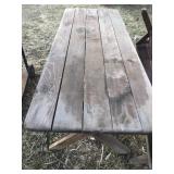 Pinic table