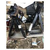 Jack stands