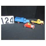 3 Composition toy vehicles