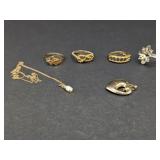 4 Rings,Pendant, Necklakes 10K Gold approx 0.4oz