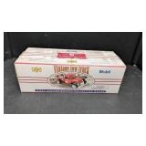 2001  Mobil Tow Truck Die Cast Metal 1/18 Scale