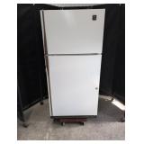 General Electric Top-Freezer Refrigerator