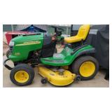 John Deere L130 Automatic Lawn Tractor