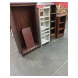 Wooden Bookshelves in Mixed Finishes