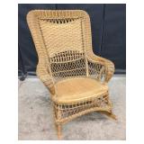 WICKER ROCKING CHAIR NATURAL FINISH