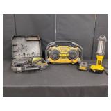 DEWALT 18V TOOL SET W/ RADIO & LIGHT